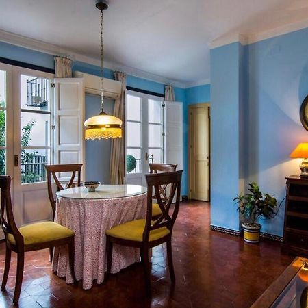 Apartamento En Un Dormitorio En Plaza Alfaro Севиля Екстериор снимка