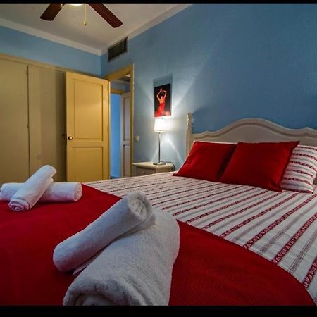 Apartamento En Un Dormitorio En Plaza Alfaro Севиля Екстериор снимка